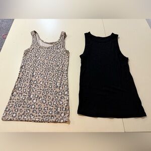 Two tank tops leopard and black
